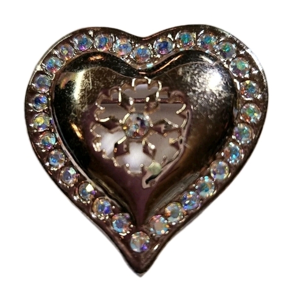 Gold Tone Heart Aurora Borealis Brooch Pin Snowflake Cut Out Center - Picture 3 of 7
